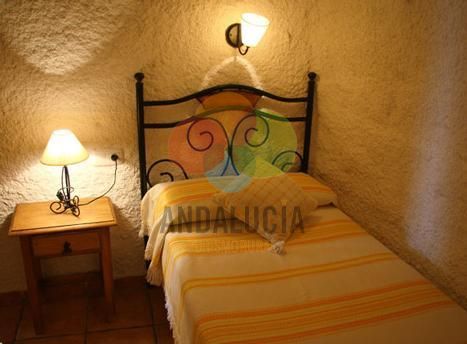 AL QULAYAT CUEVA 3 (6/9 PLAZAS)