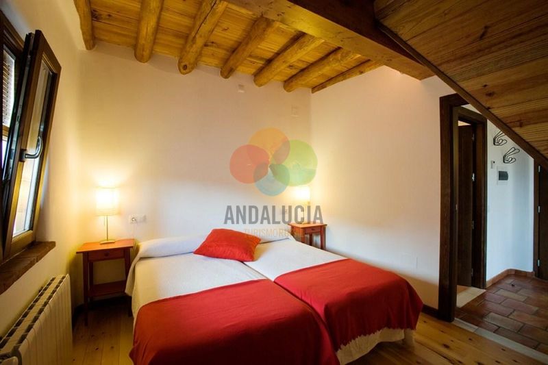 POSADA DEL CANDIL : APARTAMENTO JORVILA (6 PAX)