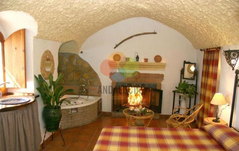 CASA CUEVA CAZORLA